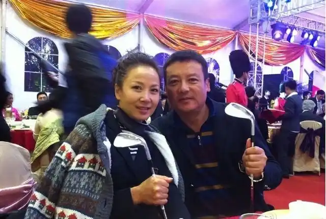 演员赵越嫁二婚佟凡恩爱25年57岁无儿无女亦无悔