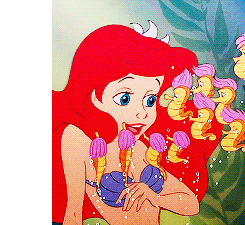 小美人鱼爱丽儿迷人可爱gif动图_动态图_表情包下载_soogif