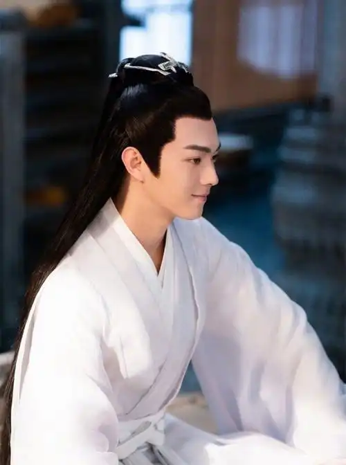 白衣古装美男子谁是你心中的爱