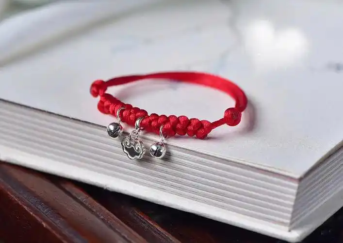 9090原创手工编织红绳,s925银可爱吊坠红绳手链,银铃铛77银如意