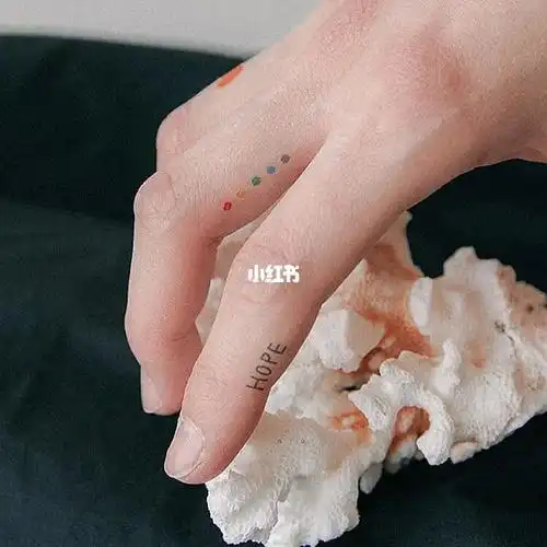 手指迷你纹身贴