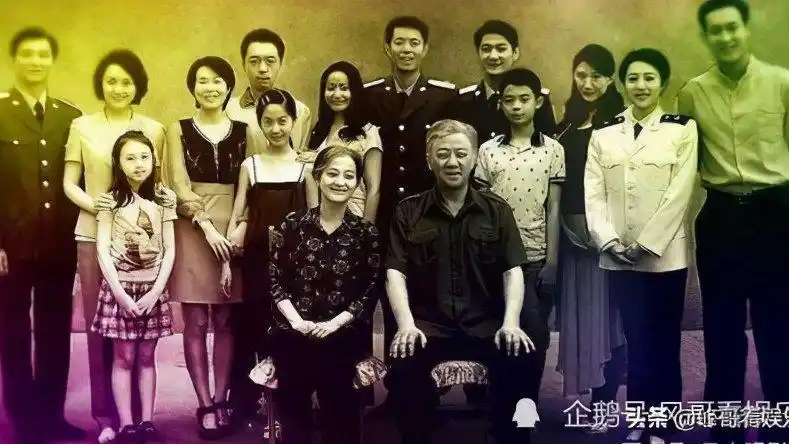 父母爱情最后一集出现的白衣少年是什么身份全家福中找答案