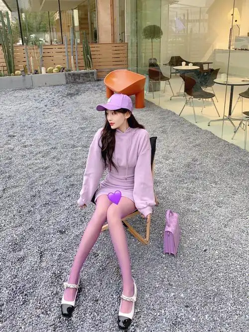 武汉新店kilieescoffee幂式穿搭温柔紫丝