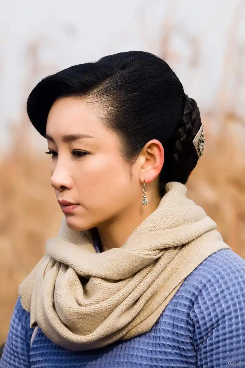 《红高粱》娱评:秦海璐"淑贤"背后亮演技