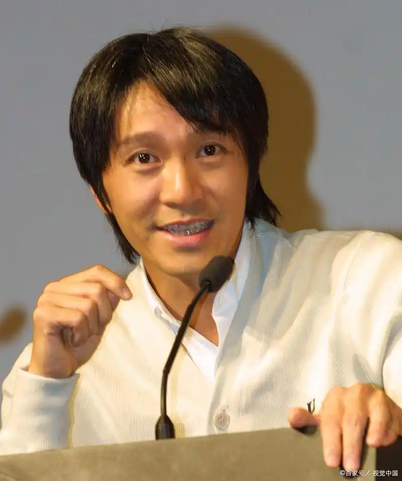 周星驰新片少林女足面向全球招募# 周星驰新片《少林女足》面向全球