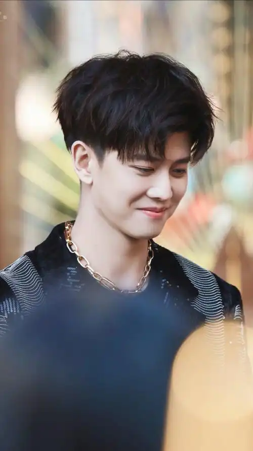 任嘉伦#帅的不要不要的