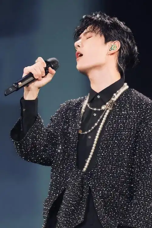 王一博星光大赏##腾讯视频星光大赏