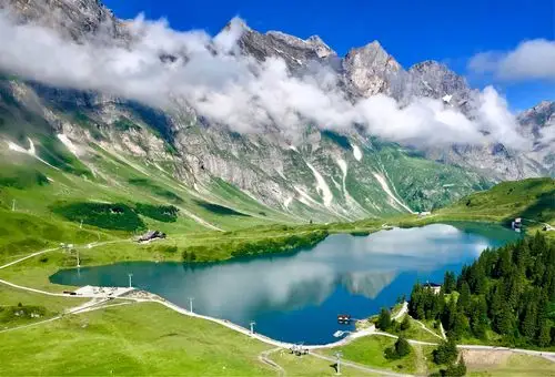 寻觅仙境 --- 瑞士的湖光山色