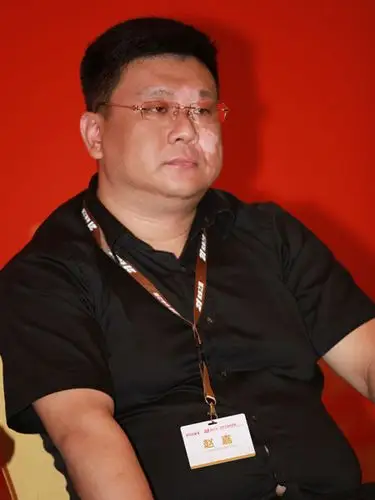 赵嘉:人生最大悲哀是大家一家人但不是一路人