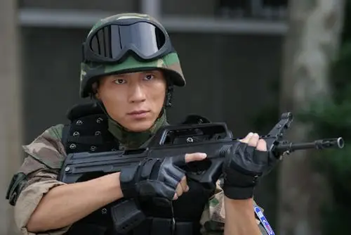 中国第一部以押运为题材的电视剧《绝密押运》在央视一套黄金档热播