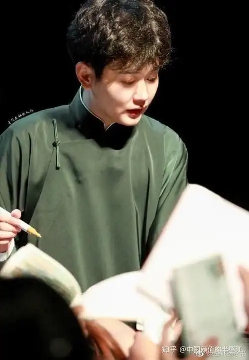 有姐妹给我分享一波德云社角儿们的绝美图片的吗四百多个lym都