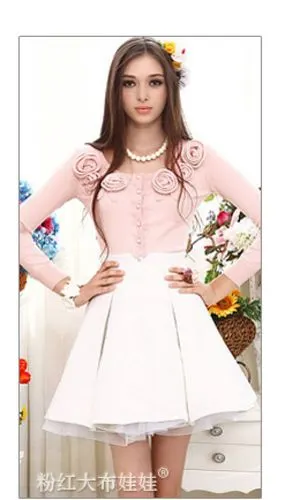 粉红大布娃娃