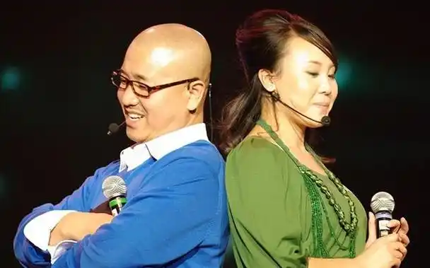 李琳嫁2婚王小利丈夫比她大11岁一家5口3个孩子也幸福