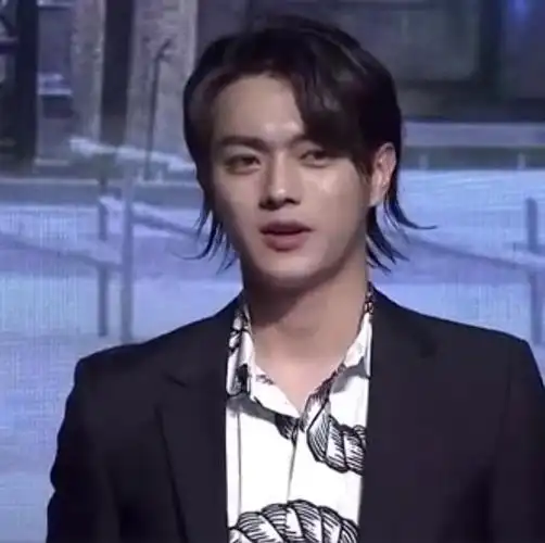 许凯最近胖了20斤?我真没看出来他的肉长在哪儿了