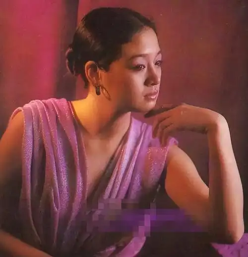 伍宇娟:情路坎坷,初恋去世,被前夫误会儿子身世,现在她怎样了