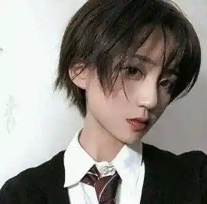 女生中性偏男短发发型图片