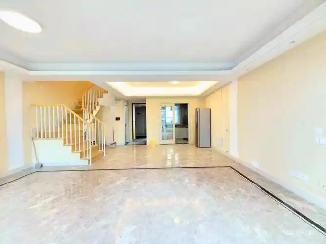 三房两卫 看房随时,云樾广场二手房,236万,3室2厅,2卫,98平米-南京