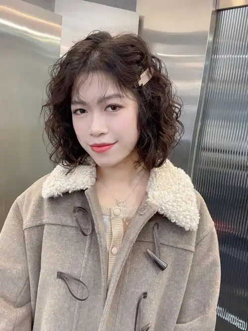 南坪烫发  #重庆烫发  #法式烫  #短发羊毛卷  #羊毛卷  #短发烫