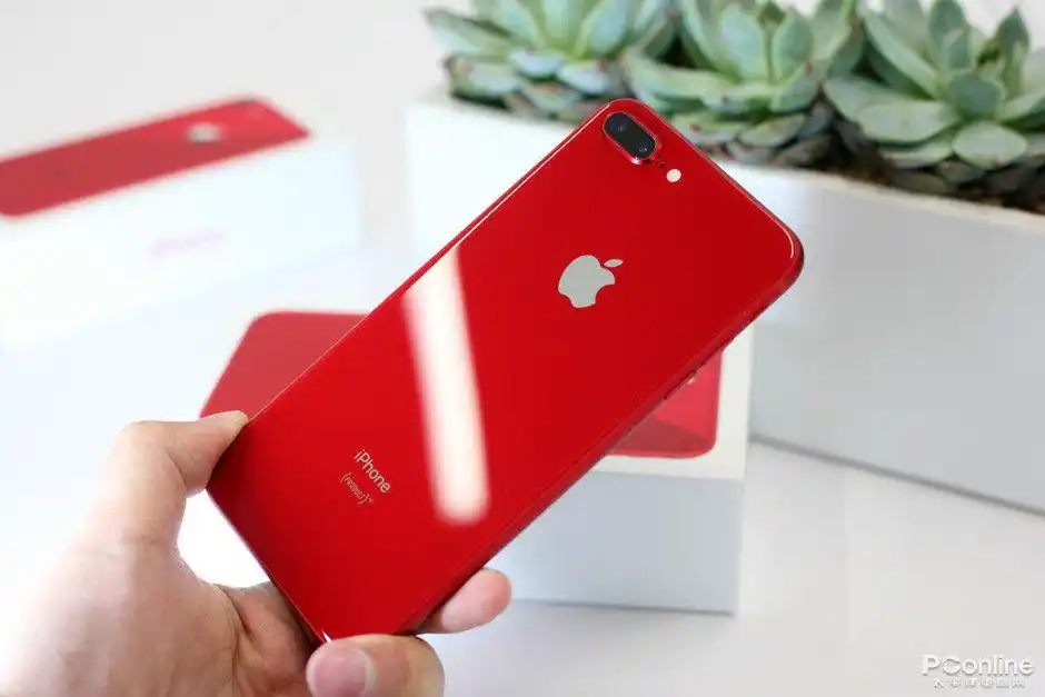 红色iphone 8图赏:鲜艳透亮,非常抢眼