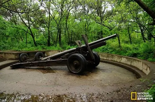 黄山炮台接着"八一三"淞沪抗战爆发.