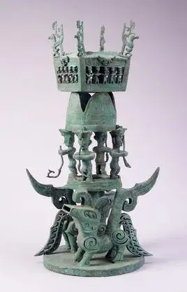 青铜神坛