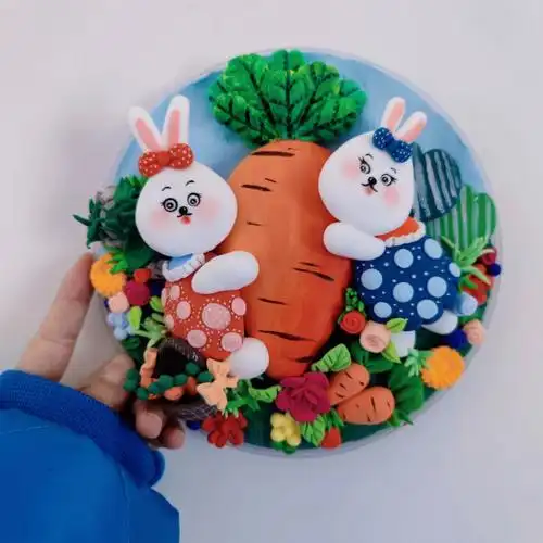 超轻粘土作品小兔子拔萝卜