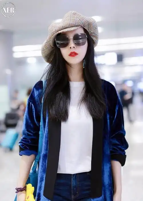 范冰冰机场造型低调现身时髦大气气场十足