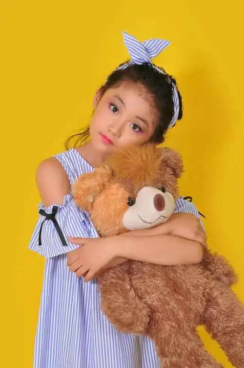 小妞九岁生日照片