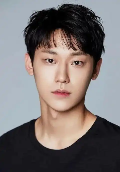 有人和我一样唯爱韩国单眼皮男演员吗主楼一直在更新中