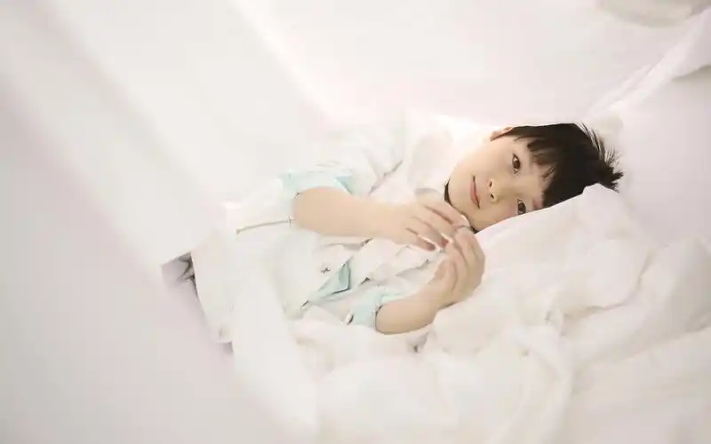 00后萌娃石悦安鑫高清壁纸下载