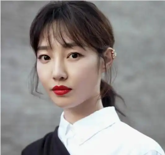 看一下白百何近照(白百何携新作复出)(12)