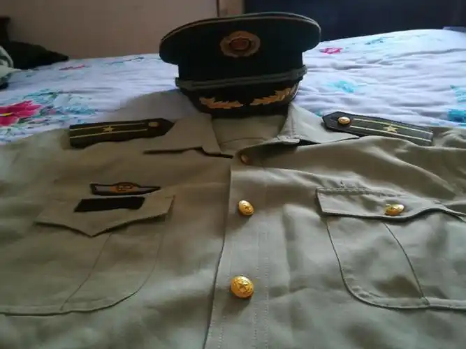 07款夏常服图一