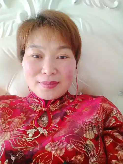 48岁离异女征婚照片(id:3333370)_江西南昌征婚交友_我主良缘网