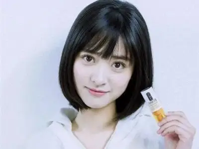 女生甜美超短发图片 偏分造型各脸型都适合-短发发型-发型站_最新流行