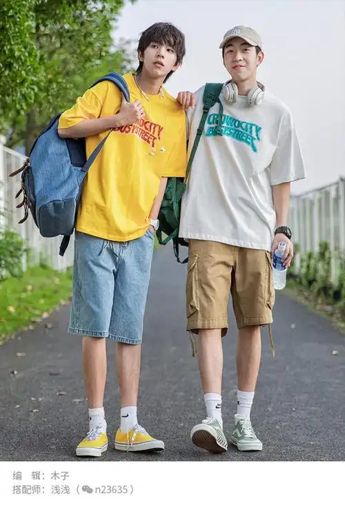 牛仔短裤搭配什么上衣男士,牛仔短裤搭配什么上衣男士图片(男生夏季