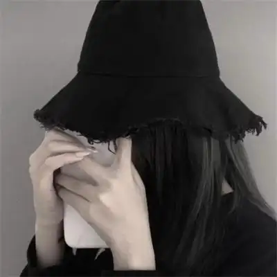 慵懒偏冷淡风日系清冷女头像真人 高清稀有的日系酷妹女头合集_女生