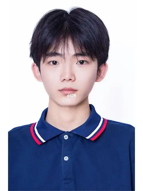 高中生第一张证件照