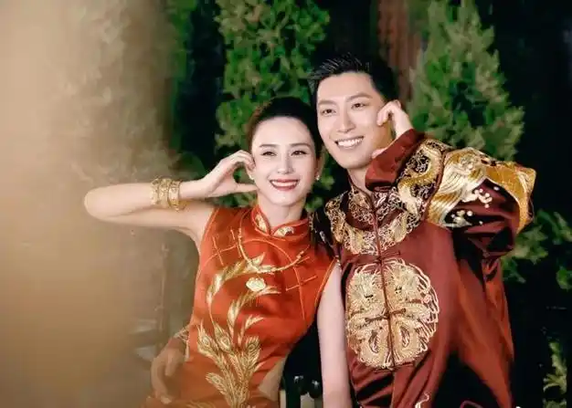 何超莲窦骁大婚,5位凤凰男坐不住了,有的至今没