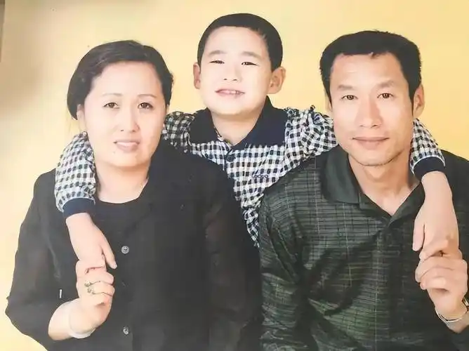 这一次,65岁的刘佩琦,让世界刮目相看_孟天娇_生活_女朋友