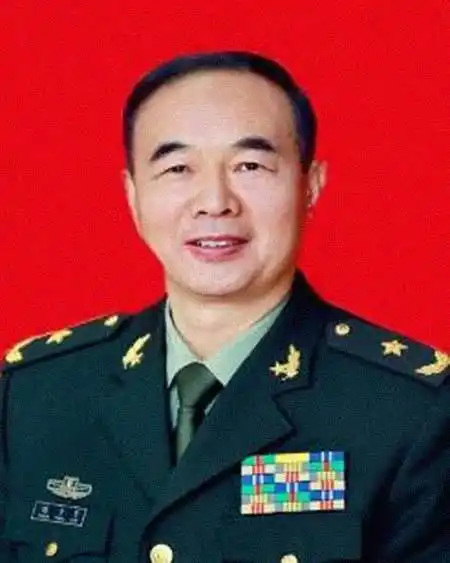 军衔晋升2006年,晋升少将军衔.