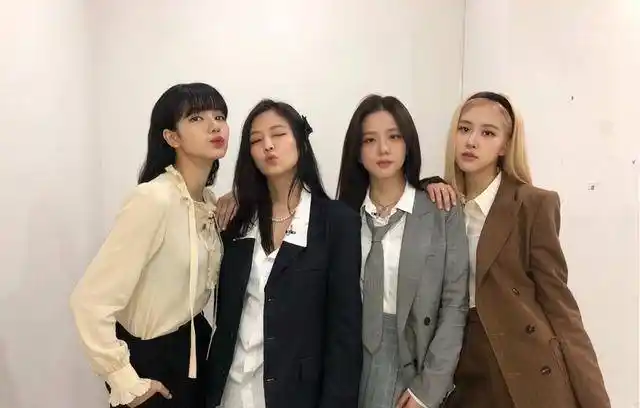 粉墨强势回归你还在只听歌吗?