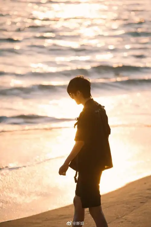 刘昊然海边写真##刘昊然好帅