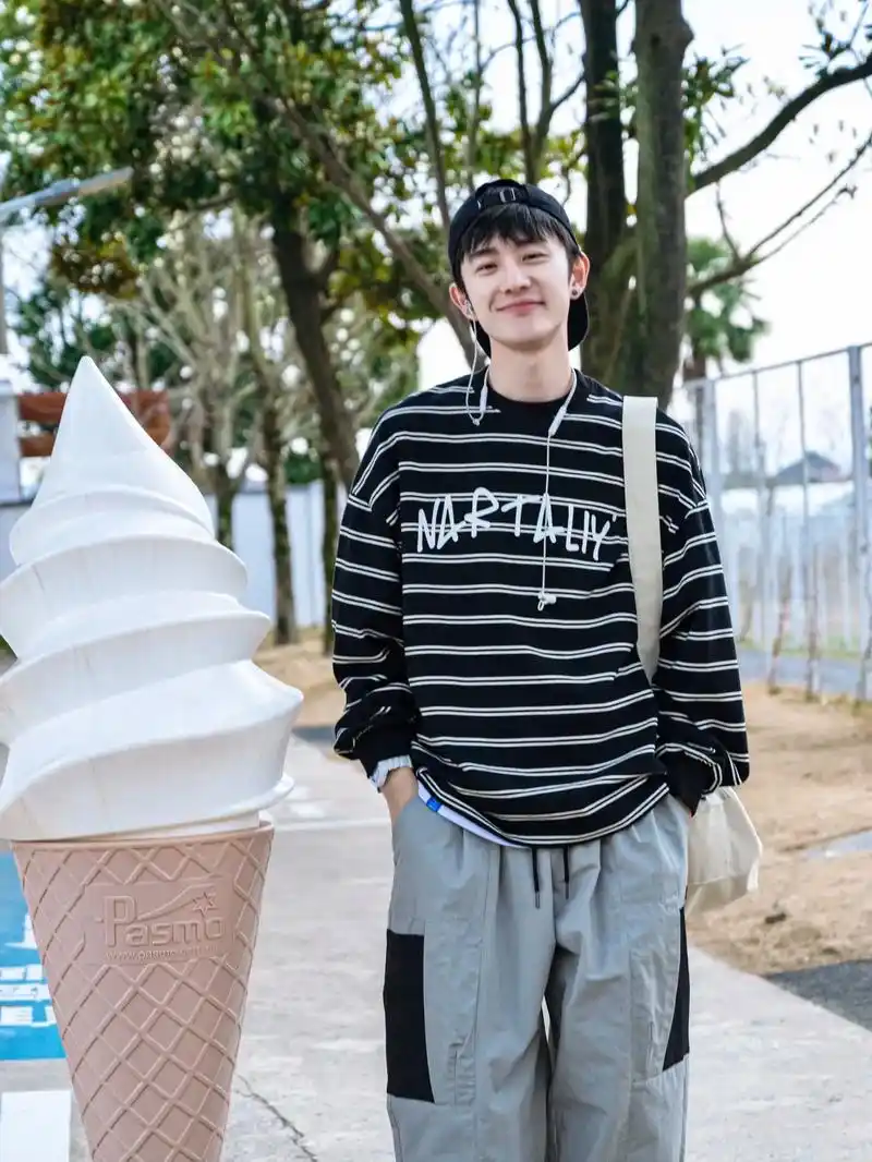 ootd谁不喜欢笑起来好看的男孩子