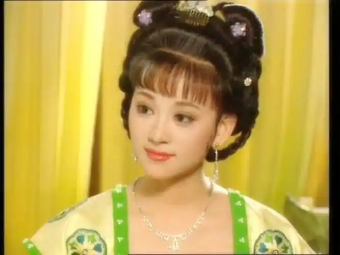 苗乙乙,《武则天》 饰魏国夫人贺兰氏.