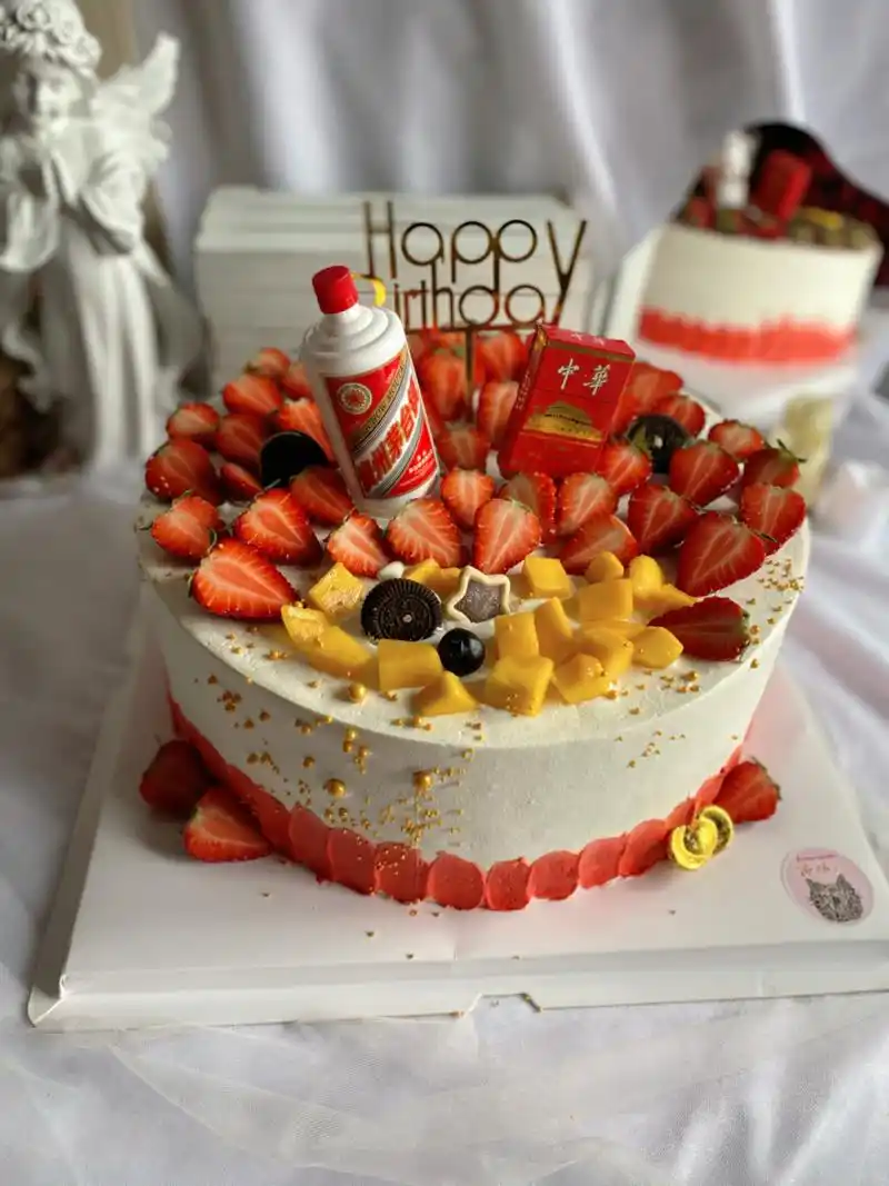 最近草莓好好 50岁60岁男士生日水果蛋糕