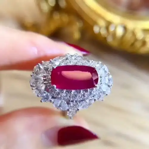 169ct红宝石戒指,精选 vivid red 颜色浓郁