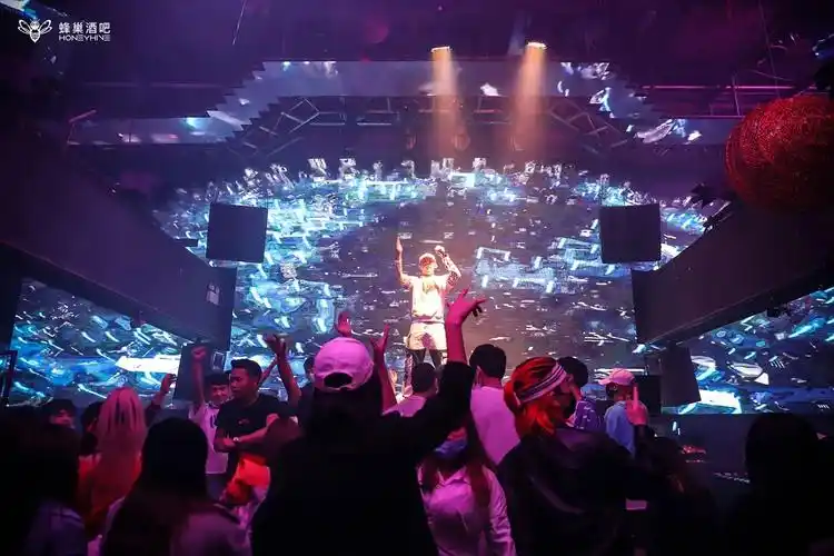 深圳蜂巢酒吧(honeyhive club)