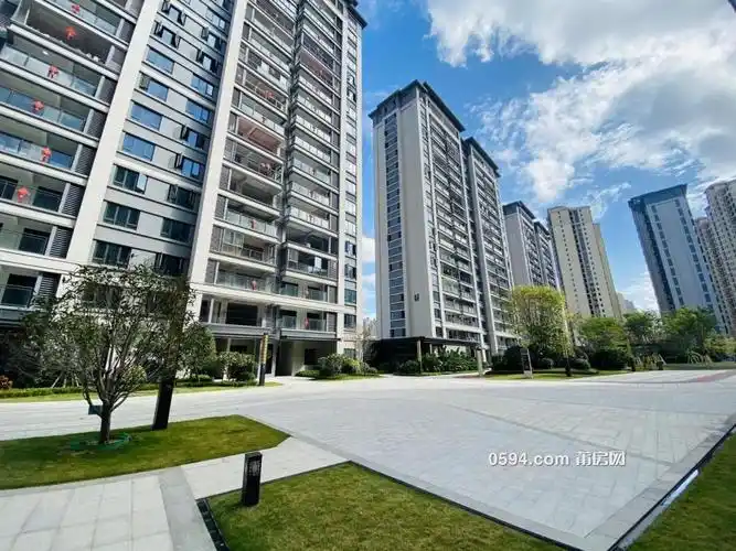 涵江保利紫荆公馆高层交通便利