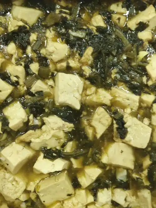 雪菜炖豆腐