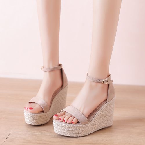 坡跟高防水台凉鞋